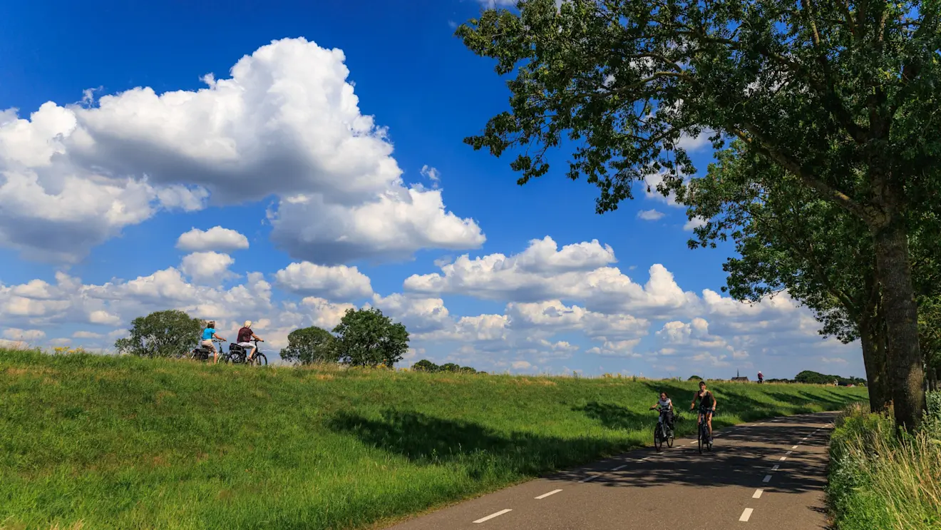 Mooi weer in Sint-Agatha - Henk Straatman