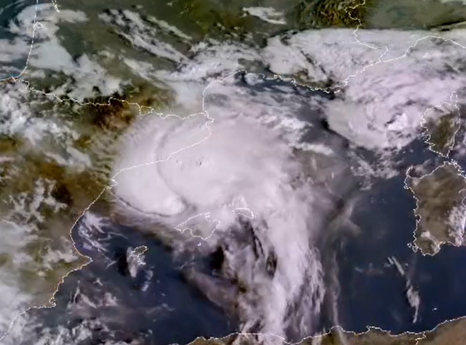 Het buiencomplex voor de kust van Barcelona - Eumetsat