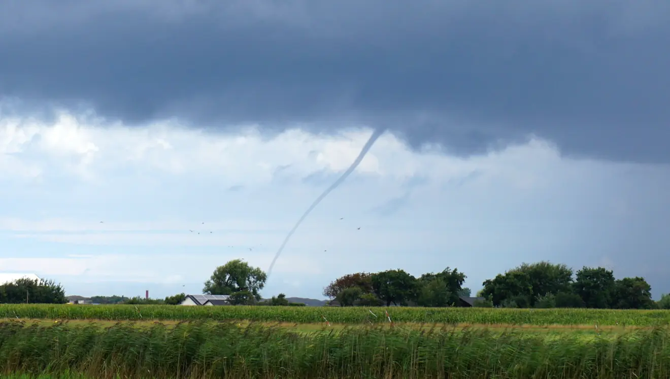 Een waterhoos in de buurt van Callantsoog - Joost Mooij