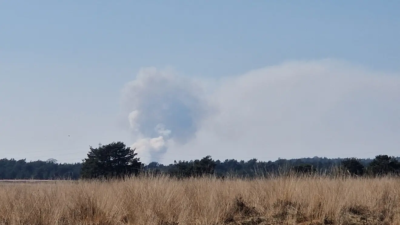 De brand op de Edese heide, gezien vanuit de omgeving van Arnhem, - Reinout van den Born