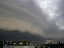 Ter illustratie: het onweer van 17 juli 2004 in Wageningen, dat wel iets weghad van de situatie op 18 juli 1964 - Reinout van den Born