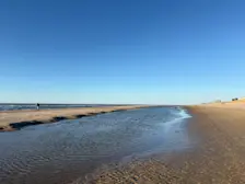 Vlak voor de koude nacht was het in Egmond aan Zee staalblauw - Pieter Bliek