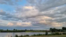 Wolken en - vooral in het zuiden - de zon wisselen elkaar vandaag af - Monique Bormans
