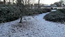 Een klein beetje sneeuw in De Kiel in Drenthe - Karin Broekhuijsen
