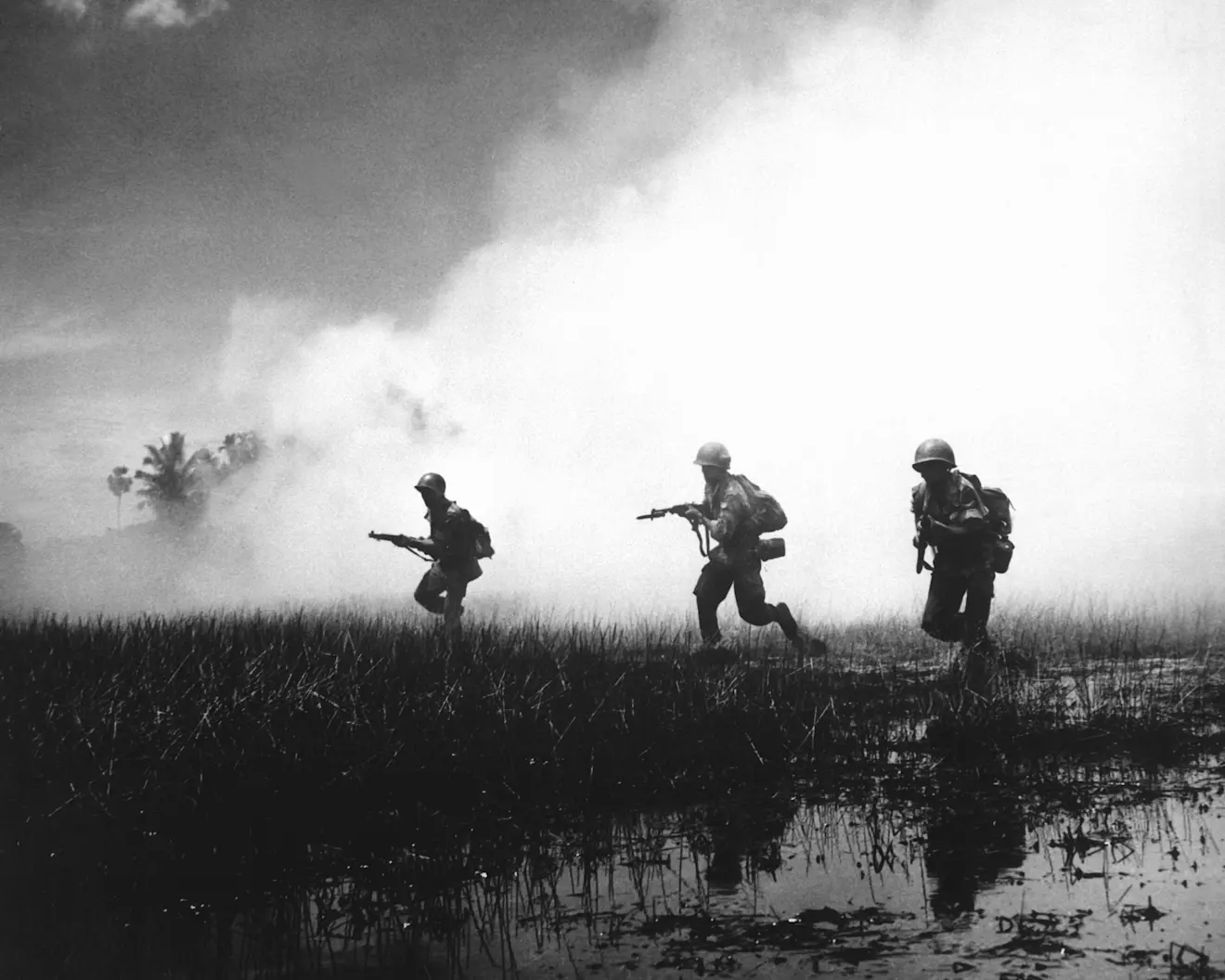 Beelden van het slagveld tijdens de oorlog in Vietnam - U.S. Information Agency