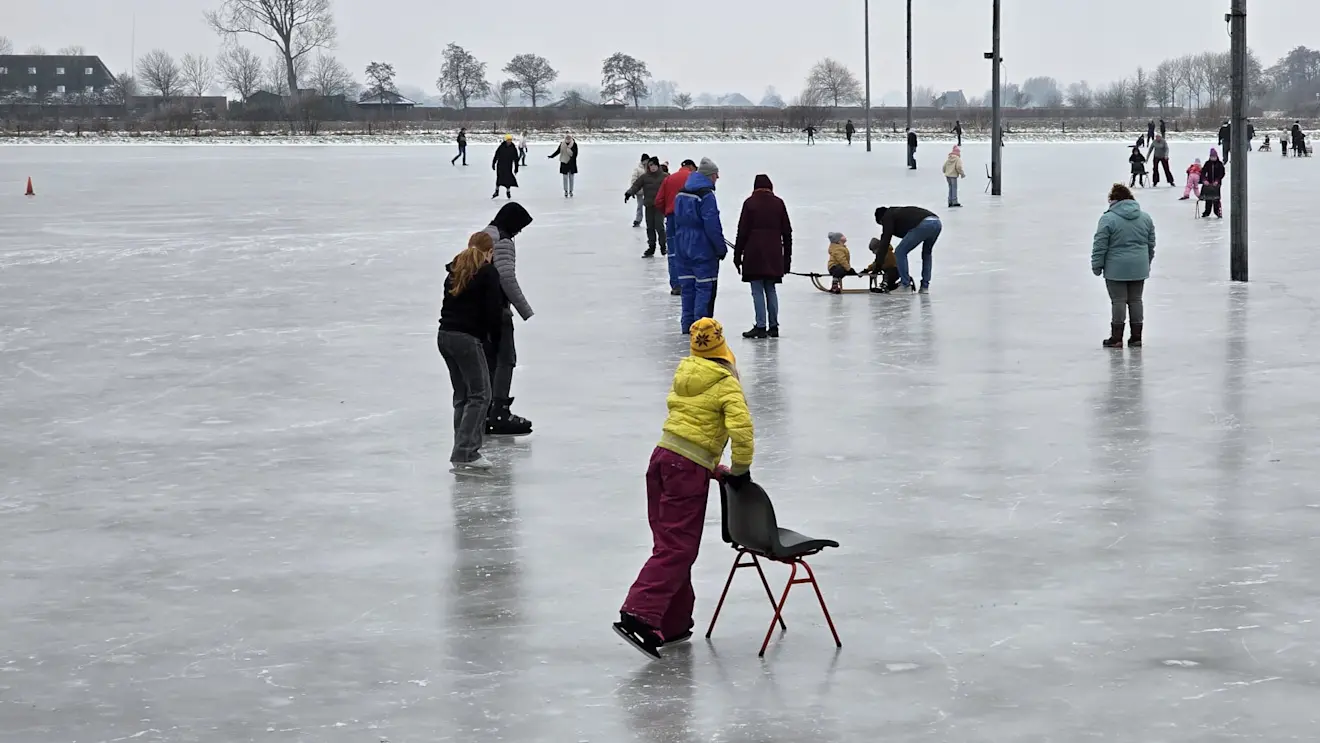 Schaatsen in Roodeschool - Jannes Wiersema