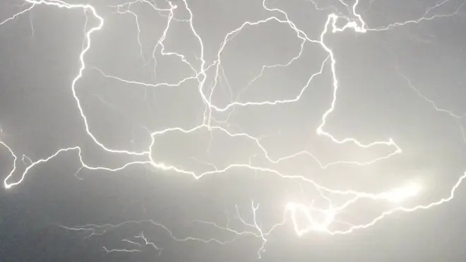 Onweer boven Heerenveen - Albert Thibaudier