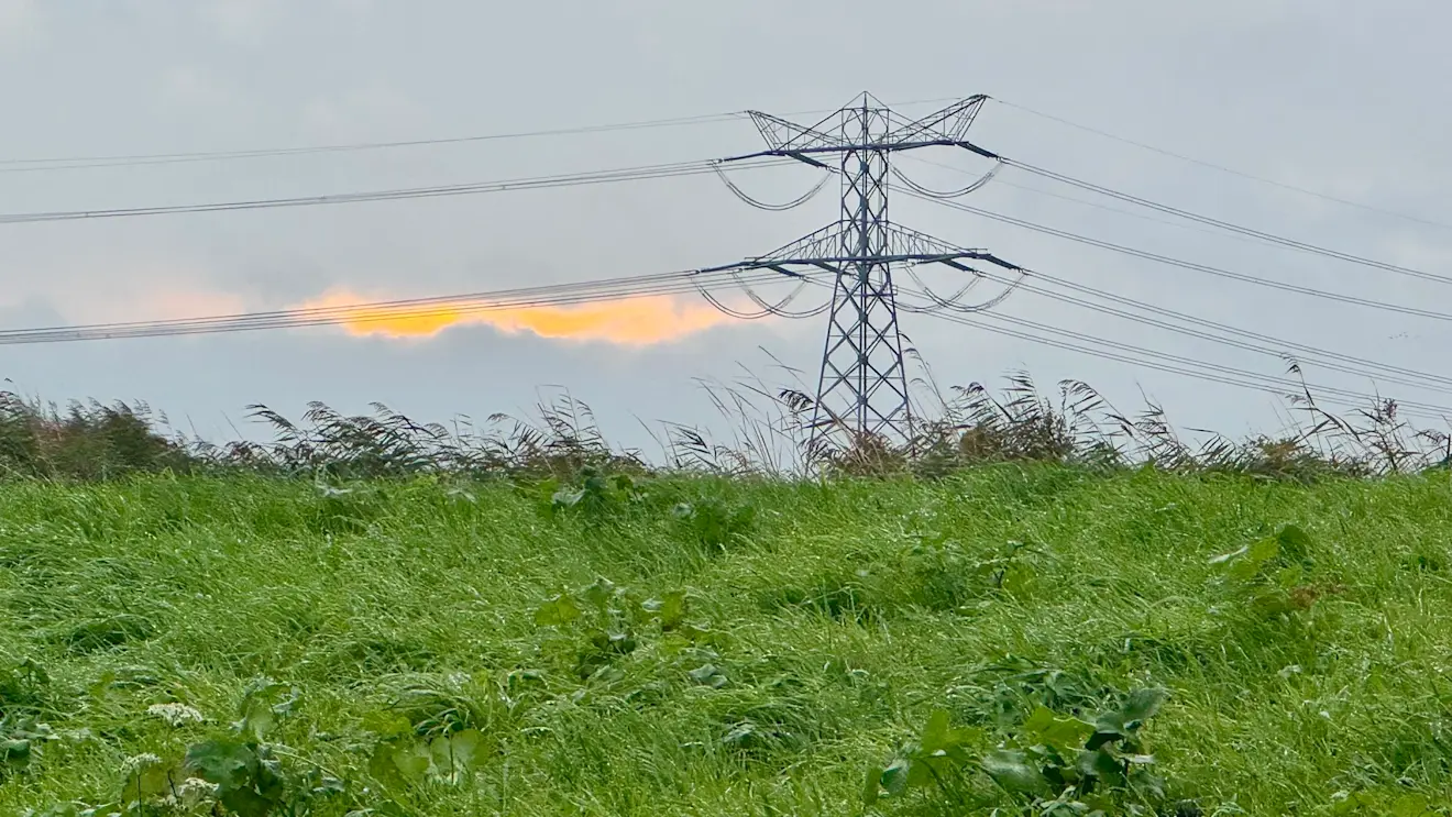 Een kleine opklaring in de wolken, vanochtend - Jolanda Bakker