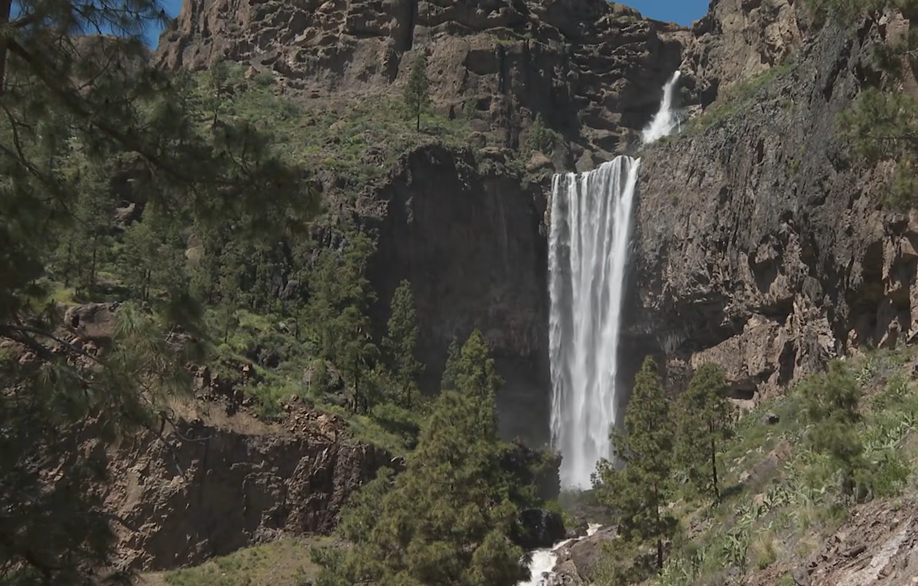 Ook na de regen stroomde het water op de eilanden nog lang door - RTVC