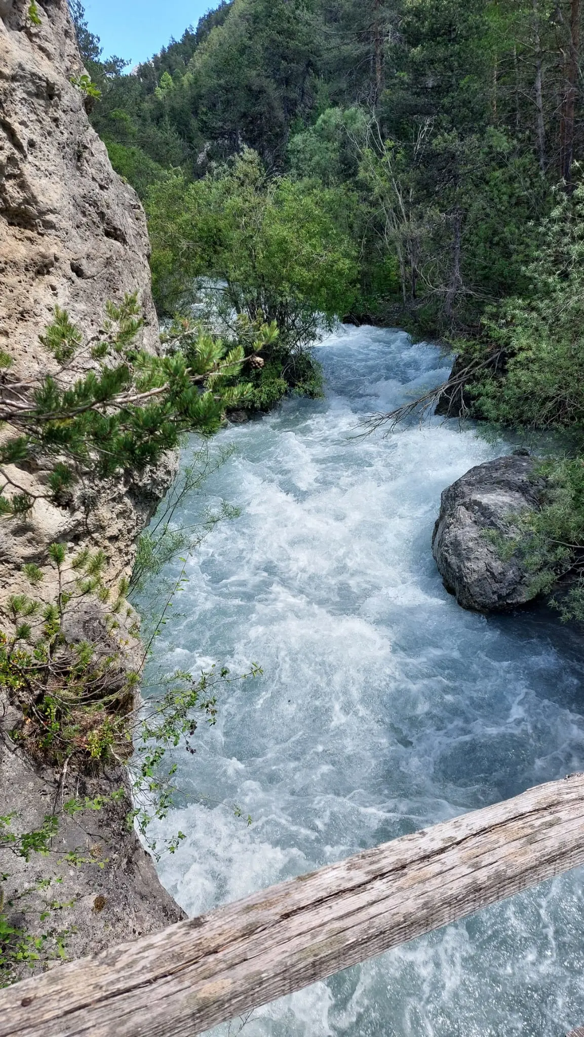 De Durance, voordat de extreme regenval in de hoge Alpen begon - Robbert Nooijen.