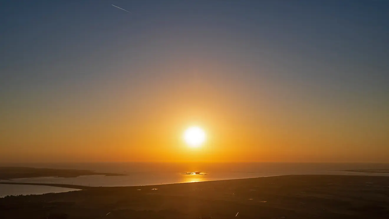 Zonsondergang aan de Noordzeekust - Simone Wiersma