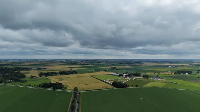 In het noorden is nog steeds vaak bewolkt, zoals hier in Roodeschool - Jannes Wiersema
