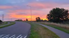 Ochtendgloren, onderweg naar Tiel - Cynthia van Leusden
