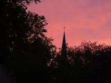 De zonsondergang was vrijdagavond spectaculair, zoals hier in Blaricum - Chris Meewis