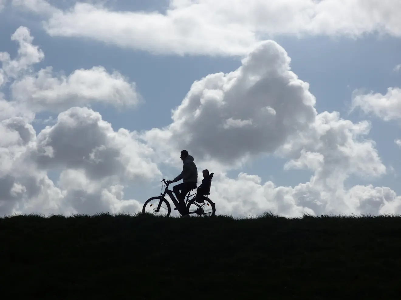 Stapelwolken en tegenlicht - Chris Meewis