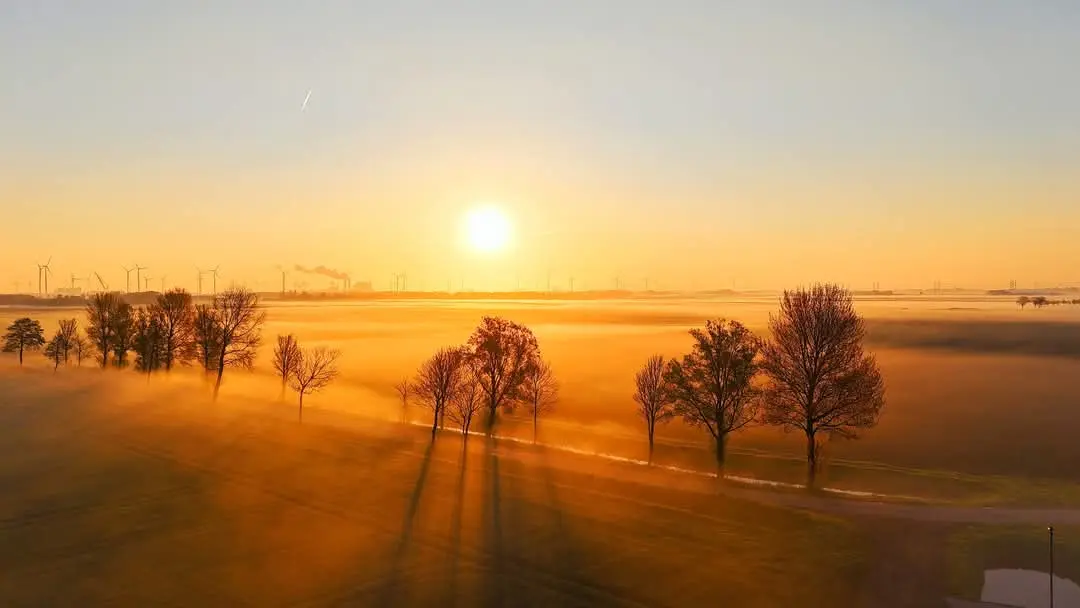 In Roodeschool hingen de wolken alleen direct aan de grond - Jannes Wiersema