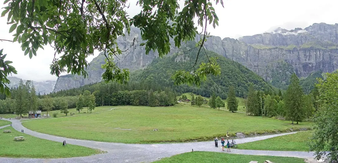 Een still uit een webcam van Sixt Fer à Cheval, in de Haute-Savoie.