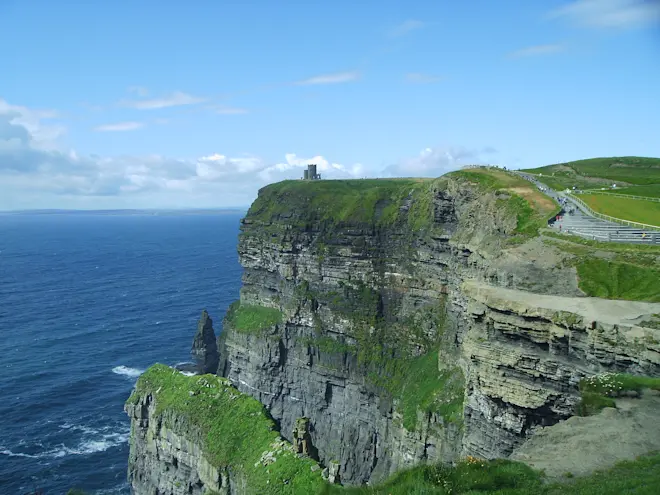 De kliffen van Moher in het westen van Ierland - Höstblomma