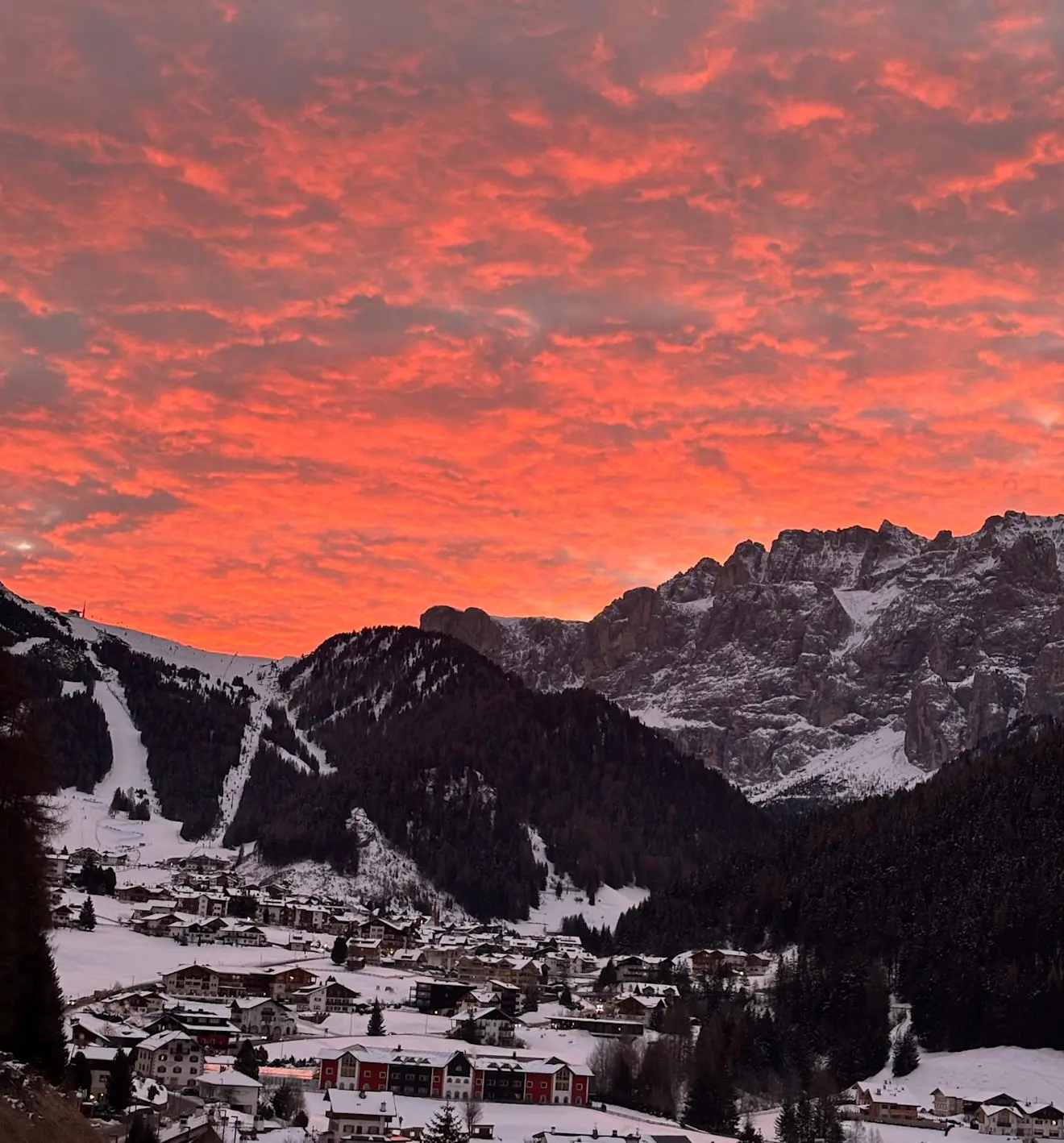 Prachtige zonsopkomst in boven Wolkenstein - Ute Ludwig