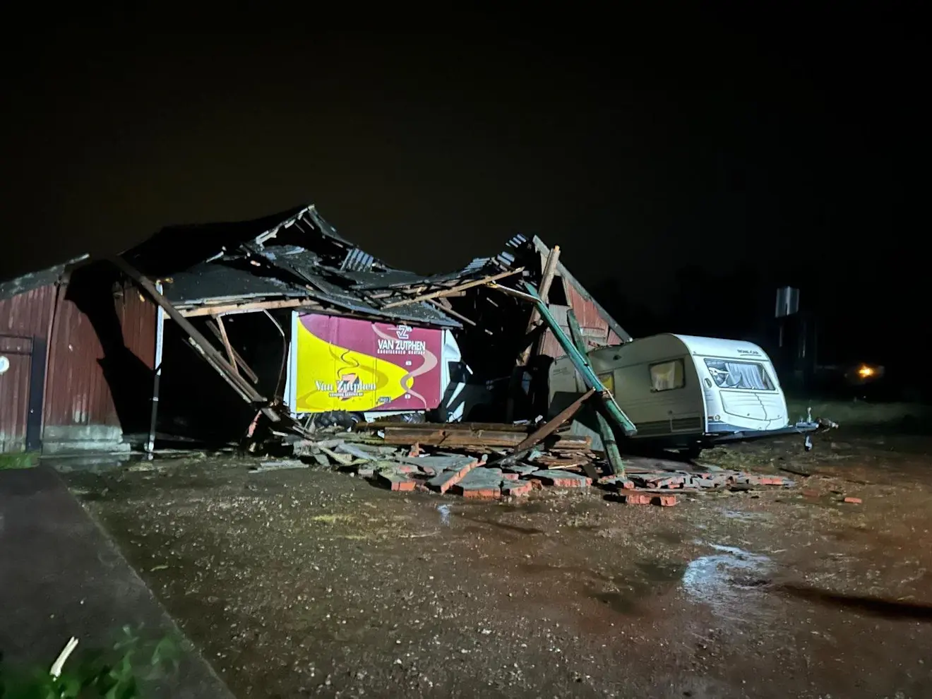 Schade in Siddeburen - brandweer Siddeburen