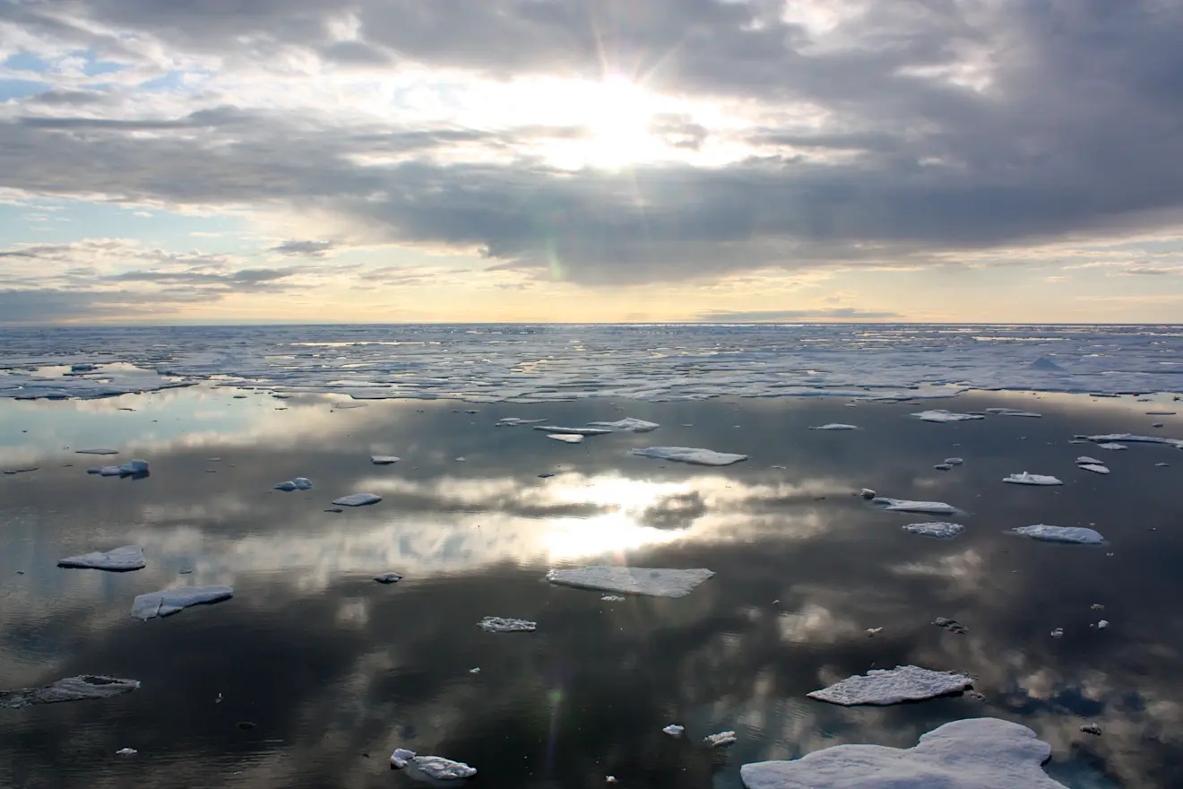 Zeeijs in het zeegebied tussen Alaska en Siberië - NASA