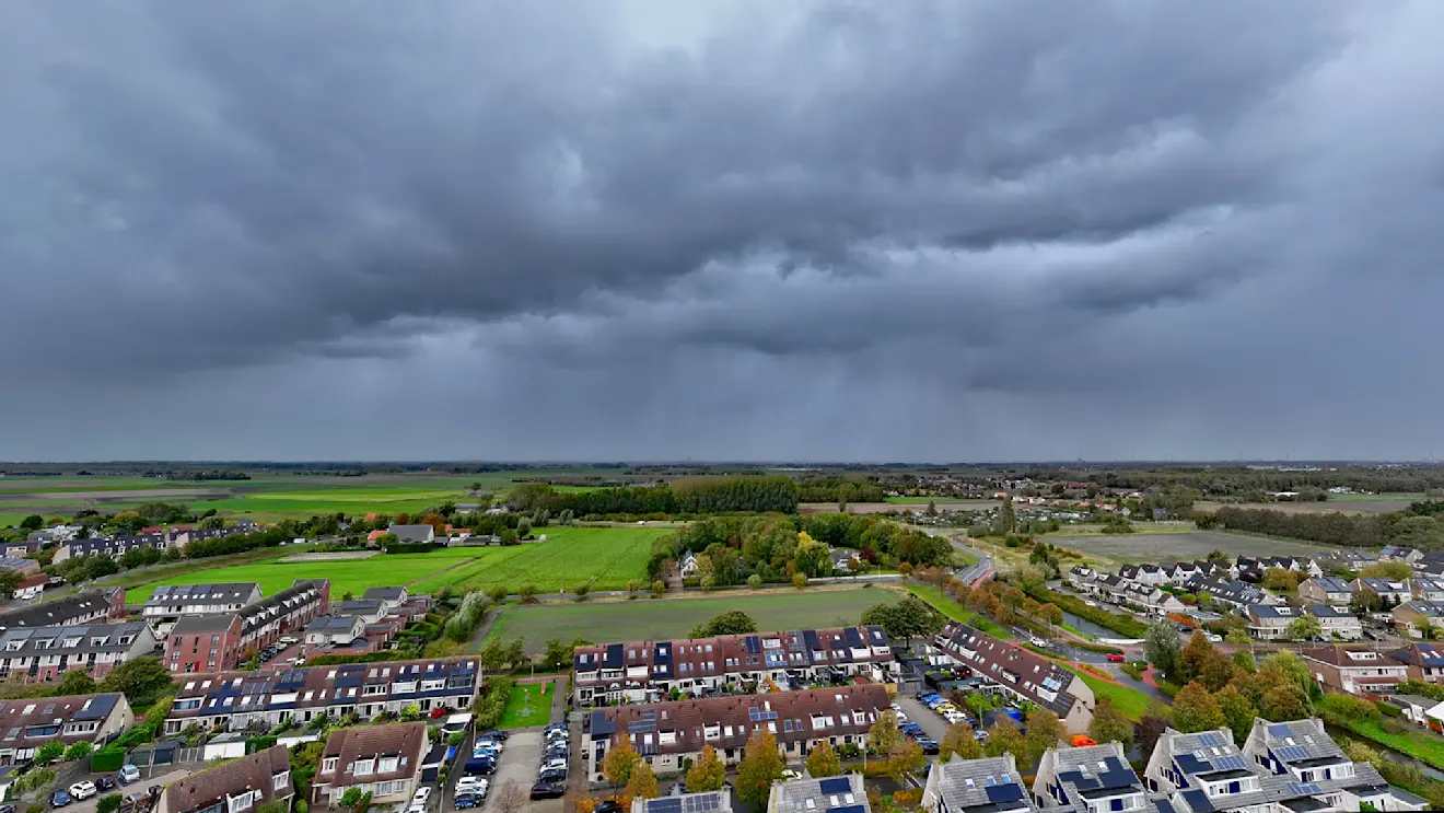 Buien boven Zuidwest-Nederland - Simone Wiersma