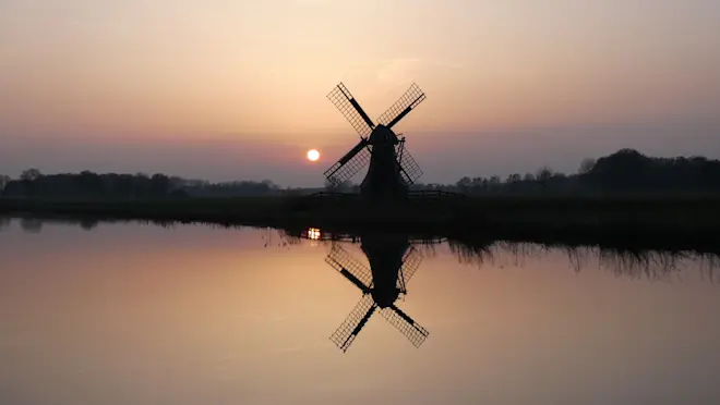 Molen in de reflectie - Albert Thibaudier