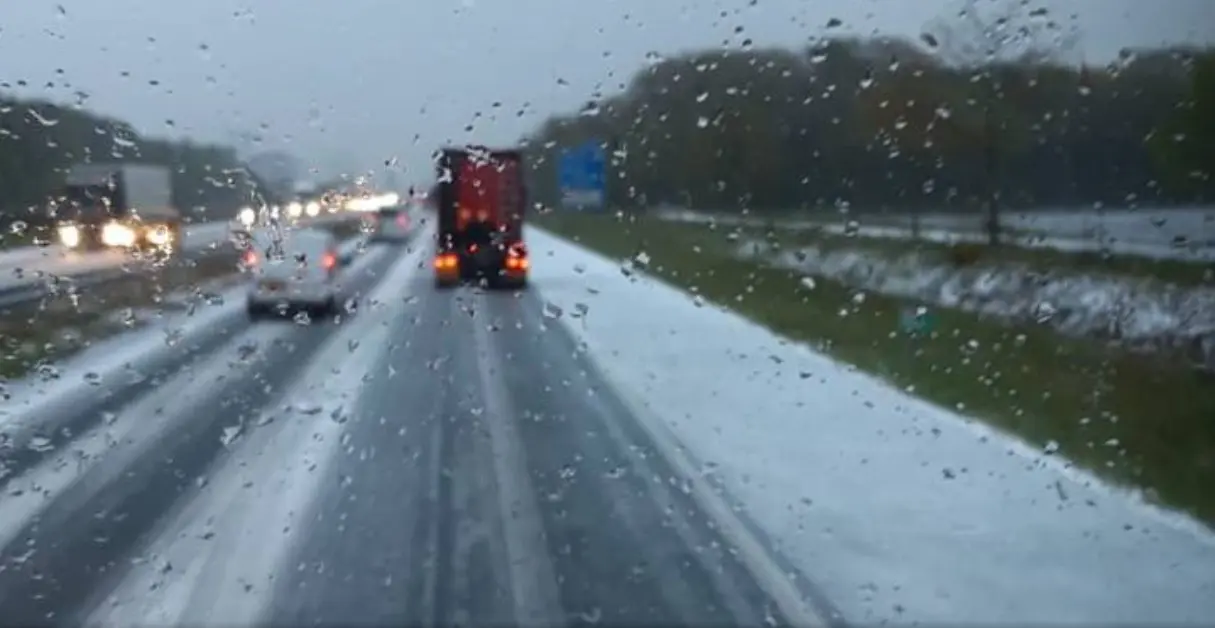 Sneeuw op de A50 - foto van 7 mei 2021