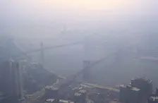 Smog boven New York - Edwin P. Ewing Jr.