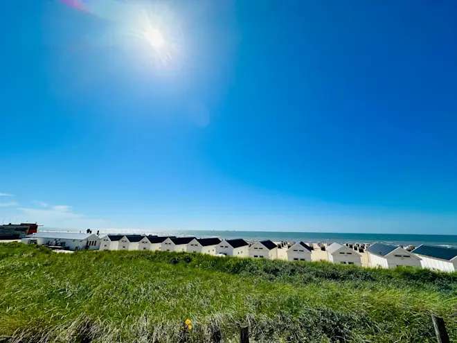 Een zonnig Katwijk - Tycho van den Born