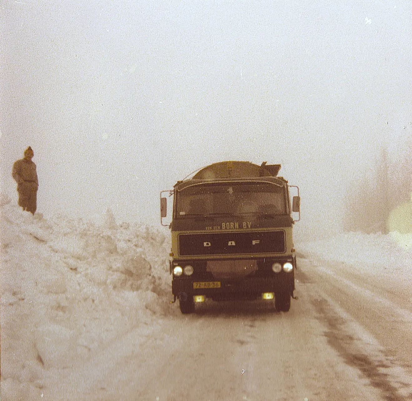 En je verwonderen over de dikke lagen sneeuw onderweg - via Harry Kamphorst