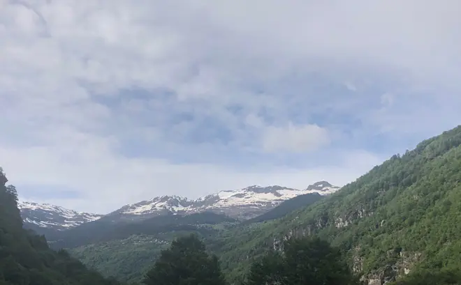Sneeuw in de hoge delen van de Alpen - Jordi Bloem