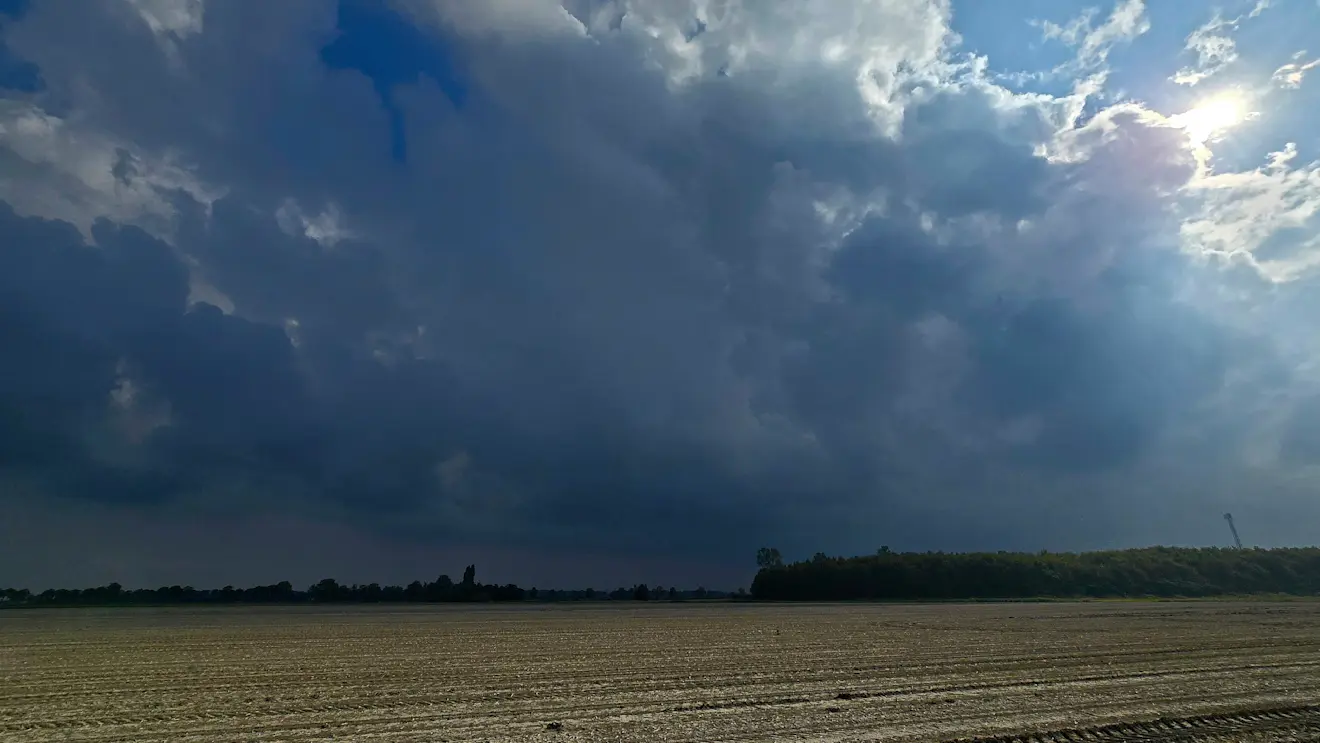 Het onweer boven Groningen - Jannes Wiersema