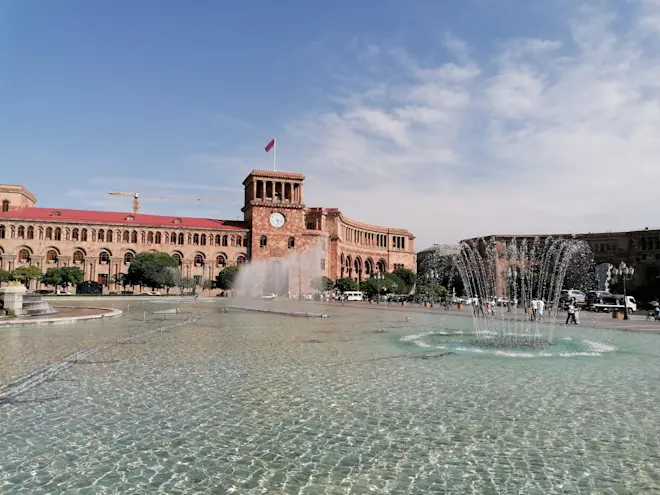 Republic Square in de Armeense hoofdstad Jerevan - Carlos Sour