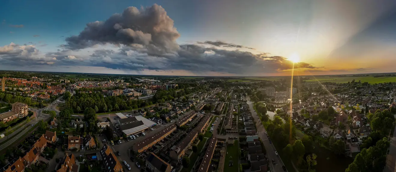 Zonsondergang in Leerdam - John Oomen