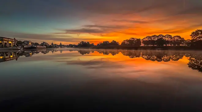 Prachtige zonsopkomst in Leerdam - John Oomen
