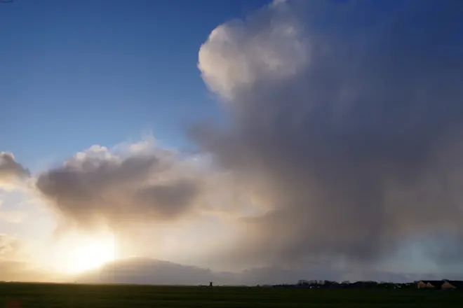 Mooie luchten, maartse buien - Joost Mooij