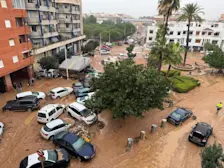 Schade na de watervloed in Catarroja - Manuel Pérez García en Estefania Monerri Mínguez