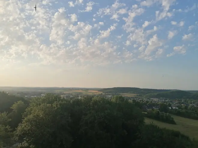 Altocumulus boven het Limburgse heuvelland - Carlos Sour
