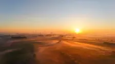 Golven in de mist boven Noordoost-Groningen - Jannes Wiersema