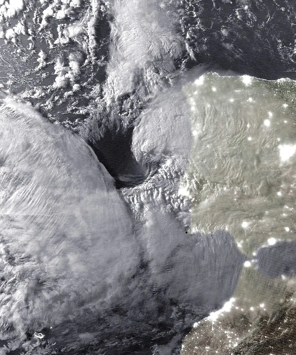 Storm Kristin, vlak voordat ze op 28 januari over Portugal trok - NASA
