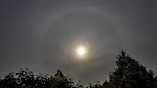 Kring om de zon, water in de ton - Simone Genna
