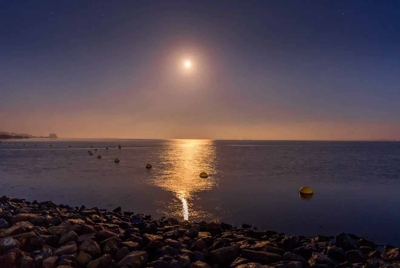 De supermaan van onlangs boven de Grevelingen - John Oomen