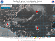 Orkaan Milton, boven de Golf van Mexico. Kirk ligt midden op de Oceaan en Leslie een stuk zuidelijker - National Hurricane Center
