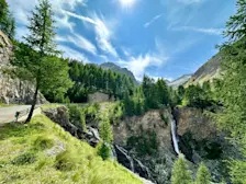 Een waterval in de Alpen in de buurt van Barcelonnette - Tycho van den Born