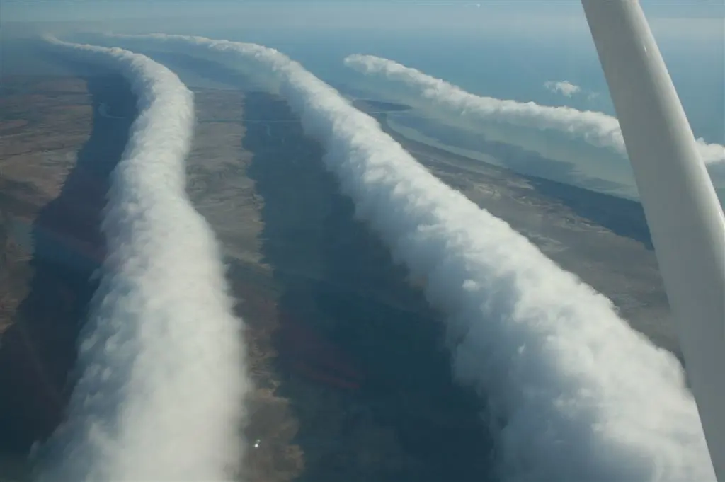 Nog een beeld van meerdere morning glory's achter elkaar - Wikipedia