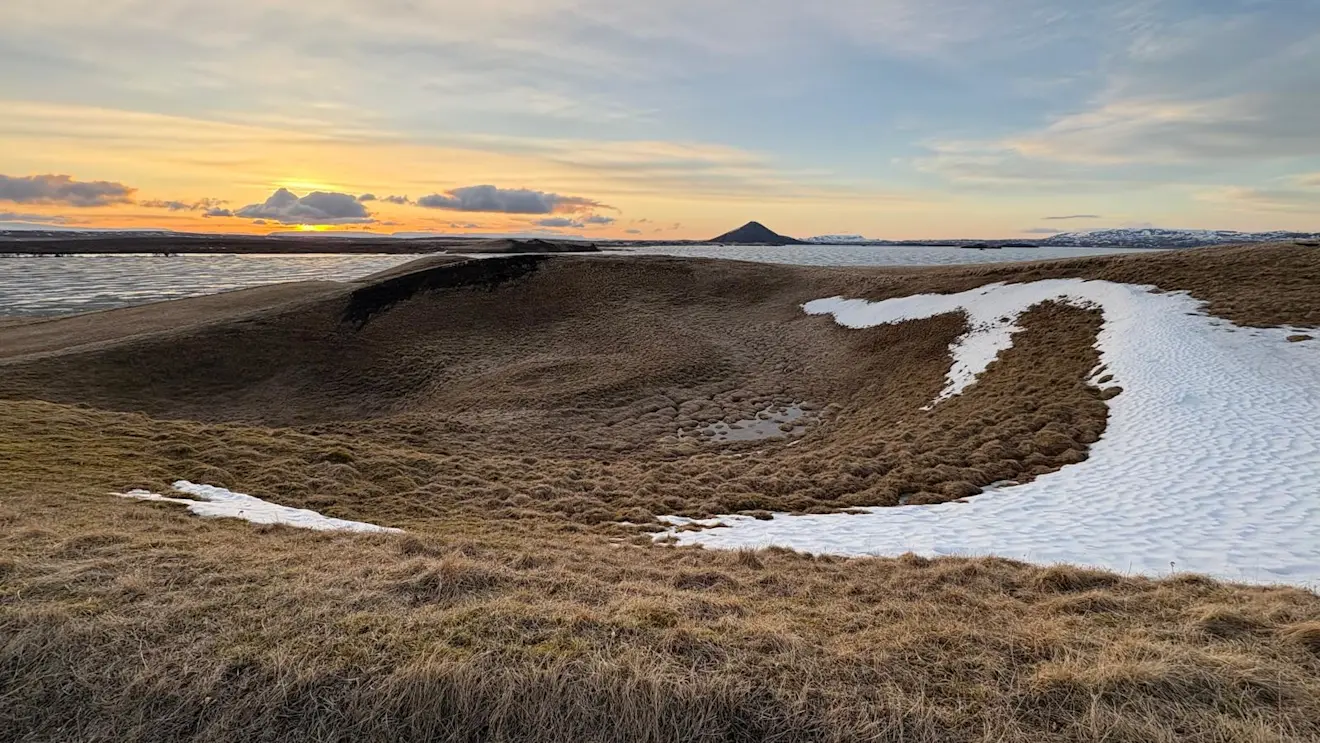 De kraters hebben veel weg van duinpannen - Pieter Bliek