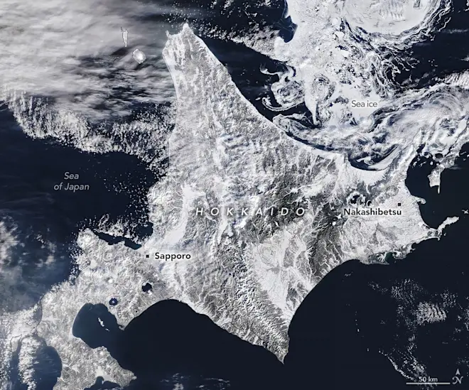 Hokkaido in de sneeuw, een satellietfoto van 5 februari - NASA