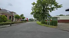 En zo kwam Nederland door een herfstachtige junidag - Jannes Wiersema.