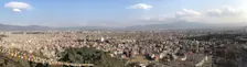 De vallei met daarin de hoofdstad Kathmandu - Rabin Tuladhar